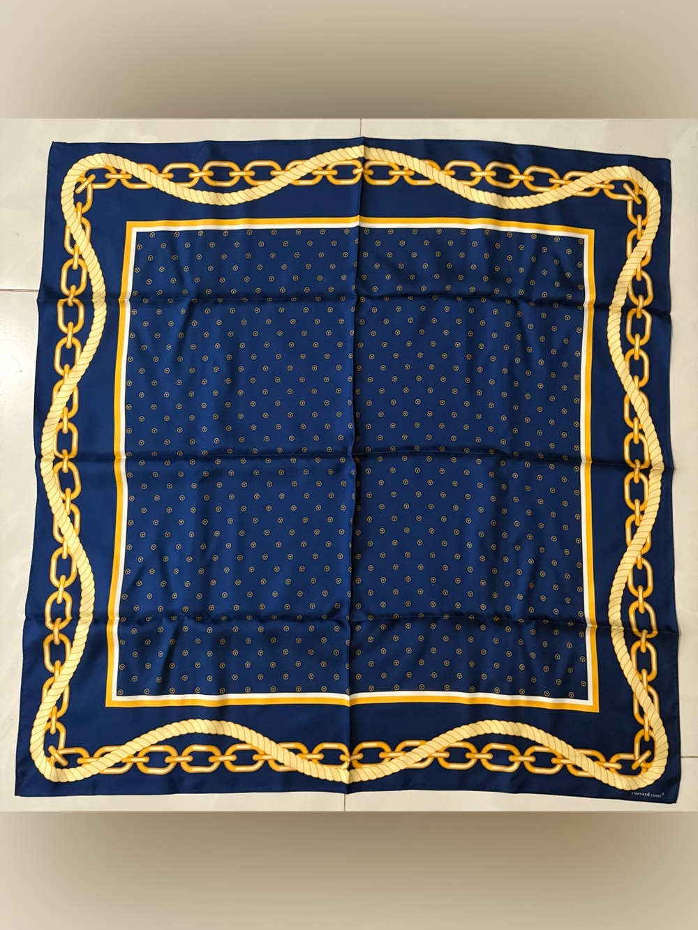 Vineyard Vines 100% Silk New Navy and Gold Chain Print Silk Scarf